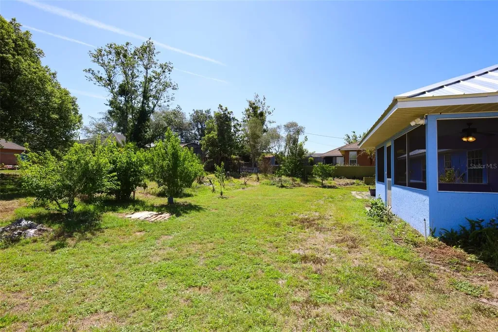 1932 Monterey Drive Deltona FL 32738