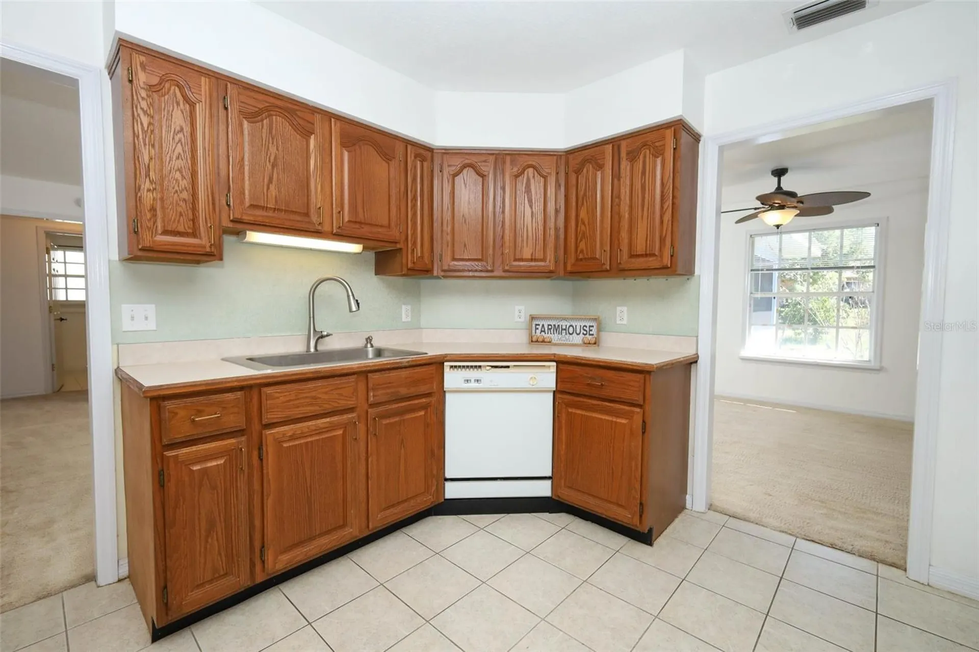 1932 Monterey Drive Deltona FL 32738