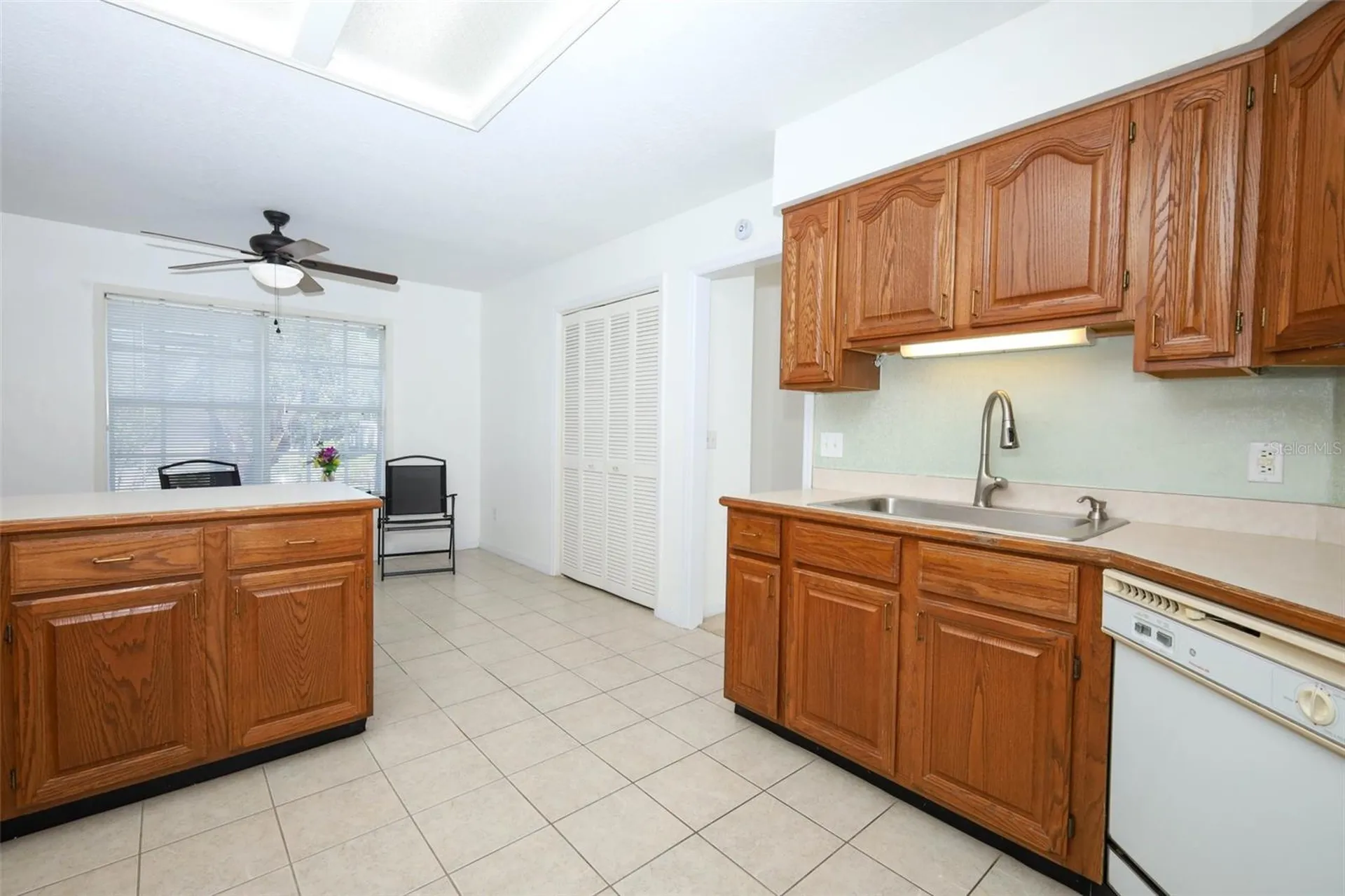 1932 Monterey Drive Deltona FL 32738