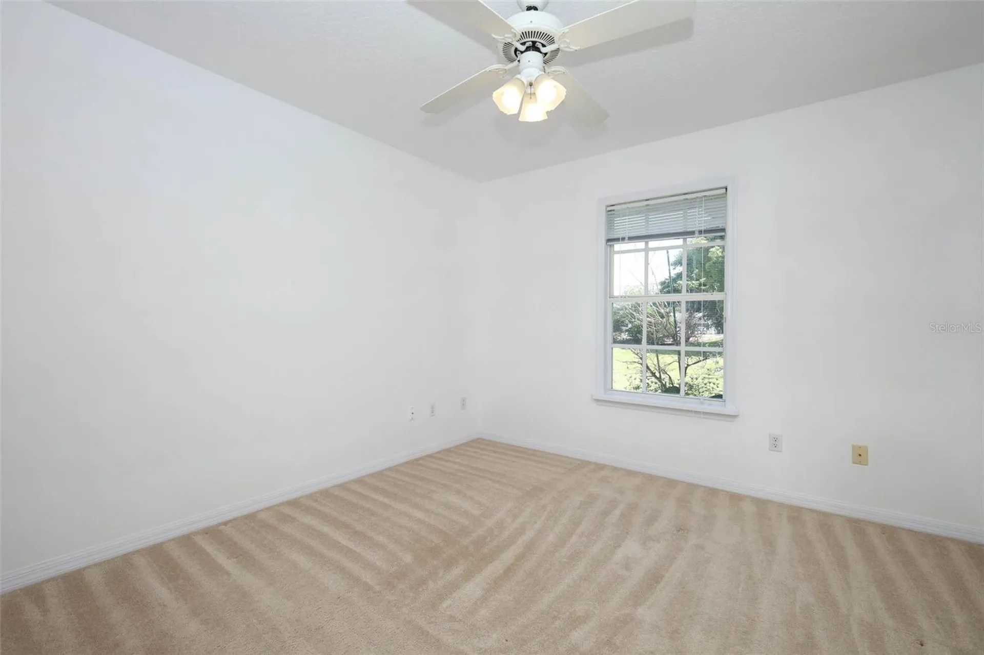 1932 Monterey Drive Deltona FL 32738