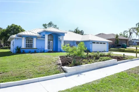 1932 Monterey Drive Deltona FL 32738