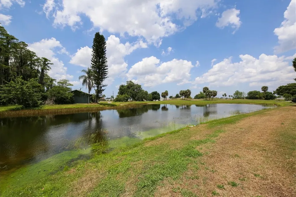 1834 E Del Webb Boulevard Sun City Center FL 33573