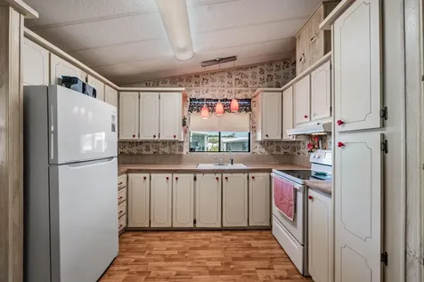 7047 El Matador Street Zephyrhills FL 33541