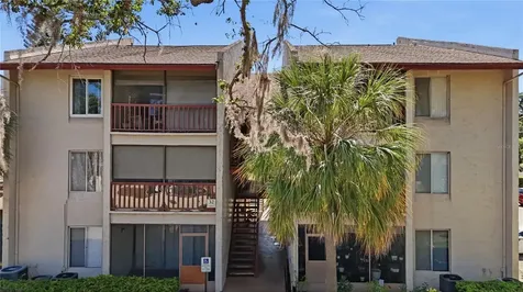 3853 S Lake Drive Tampa FL 33614