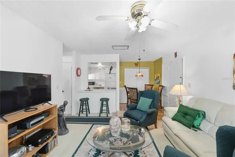 3853 S Lake Drive Tampa FL 33614