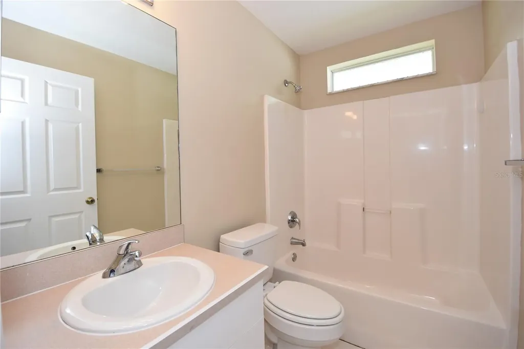 32 Slumber Path Palm Coast FL 32164