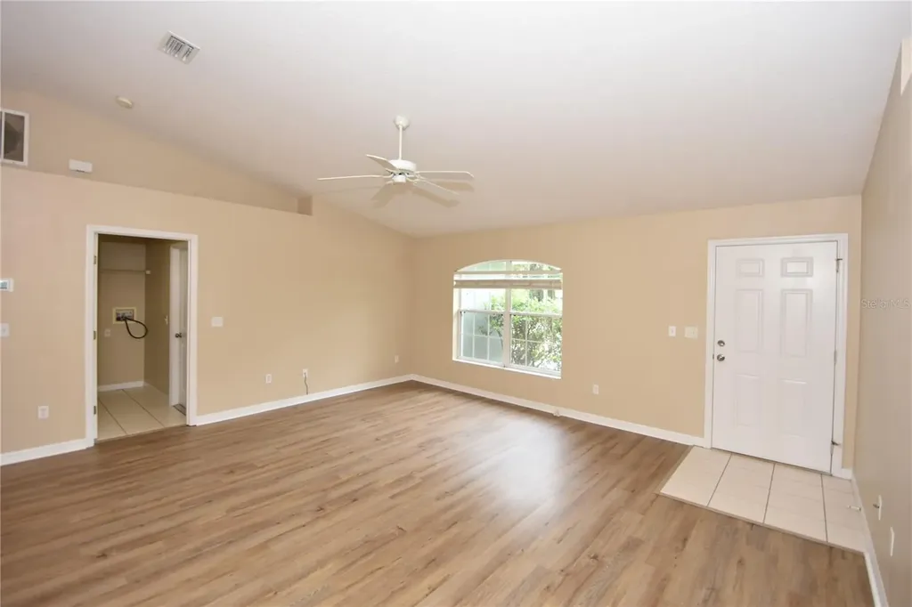 32 Slumber Path Palm Coast FL 32164