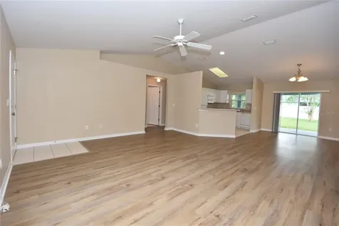 32 Slumber Path Palm Coast FL 32164