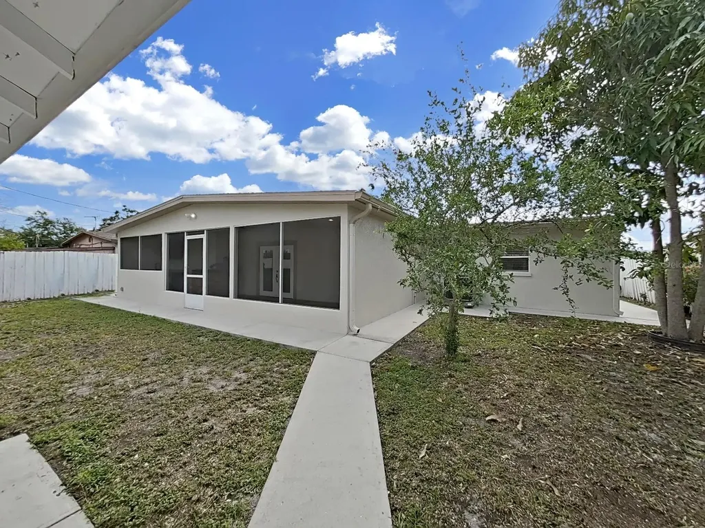 4726 Eldorado Drive Tampa FL 33615