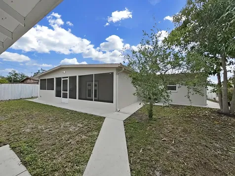 4726 Eldorado Drive Tampa FL 33615