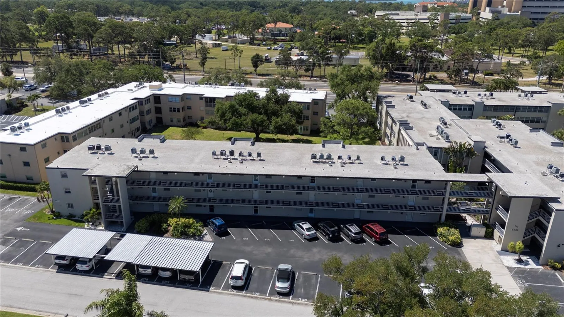 9940 47th Avenue N St Petersburg FL 33708