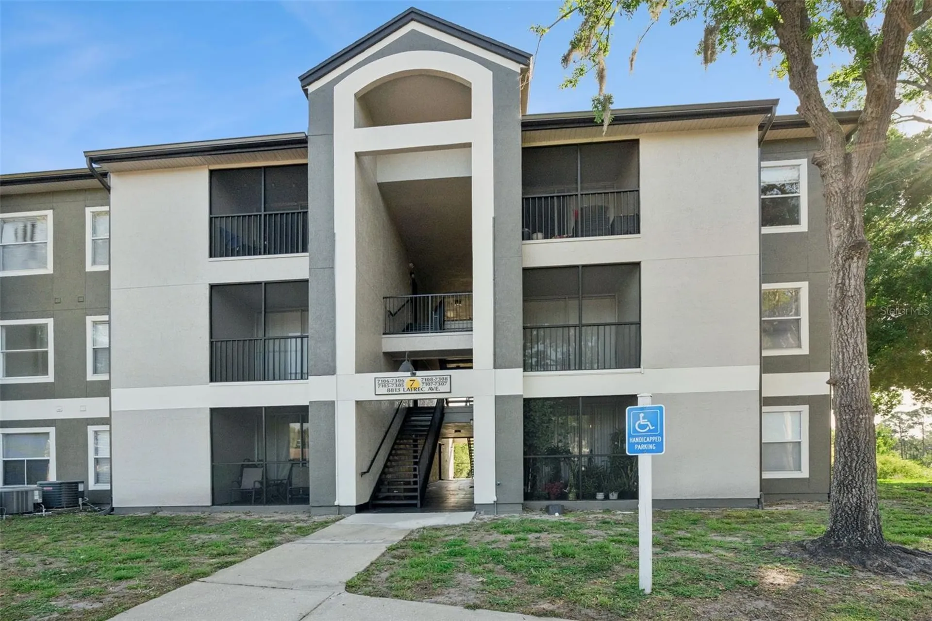 8813 Latrec Avenue Orlando FL 32819