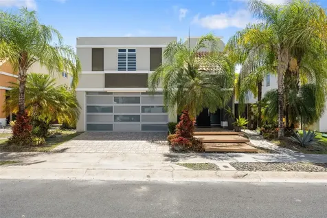 677 Paseo Los Corales I, Mar Indico Street Dorado PR 00646