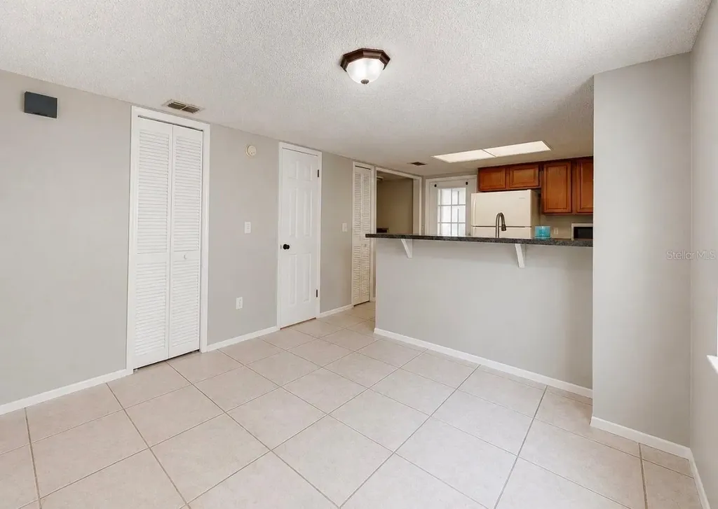 2316 Fletchers Point Circle Tampa FL 33613