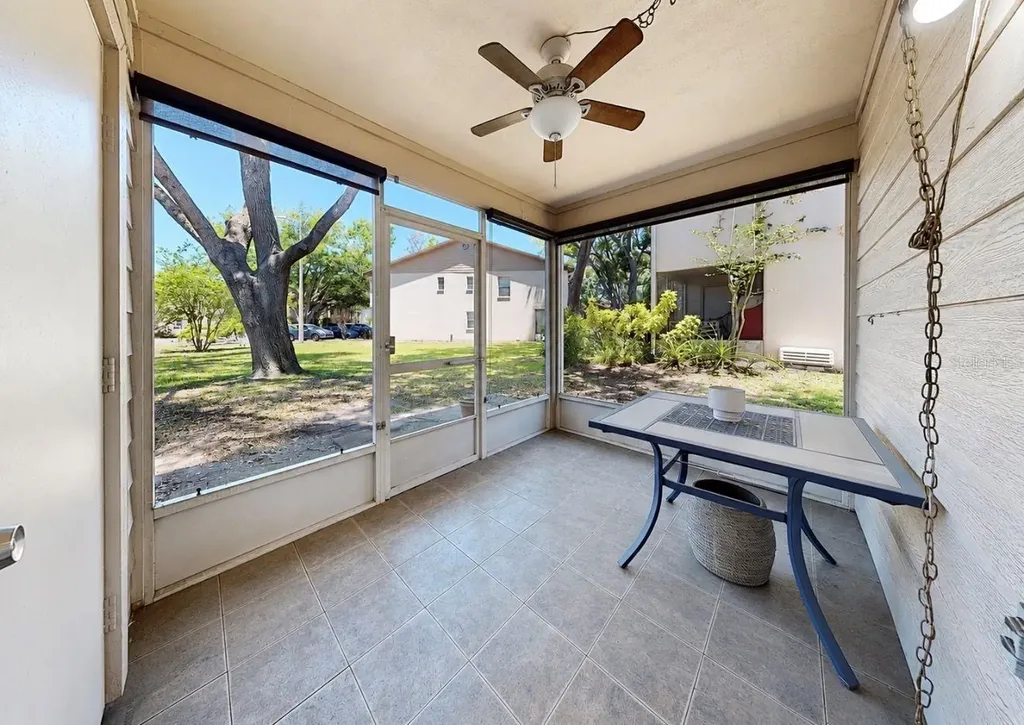 2316 Fletchers Point Circle Tampa FL 33613