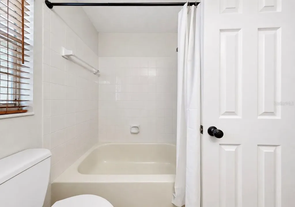 2316 Fletchers Point Circle Tampa FL 33613