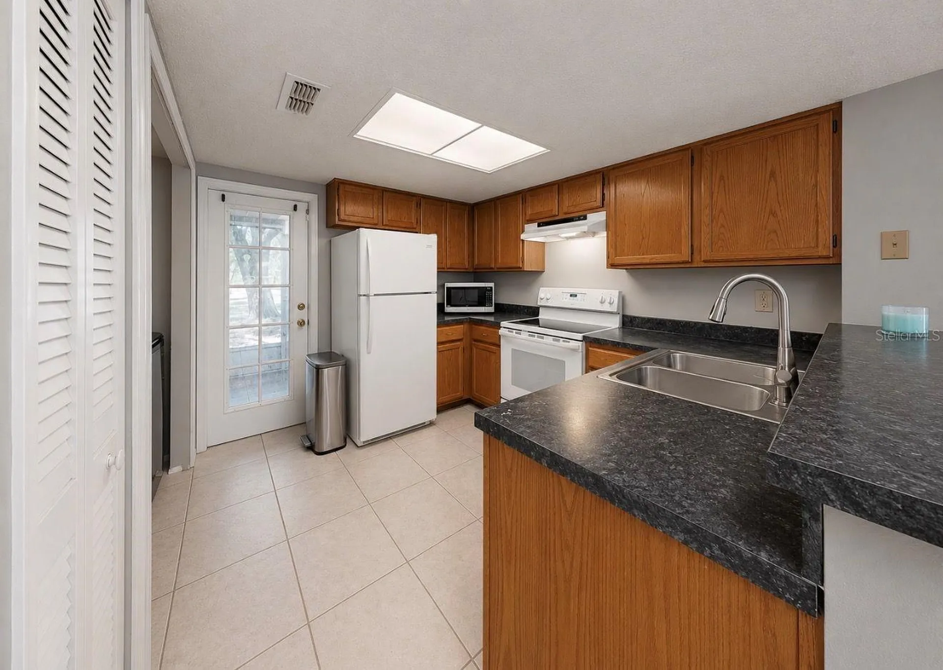 2316 Fletchers Point Circle Tampa FL 33613