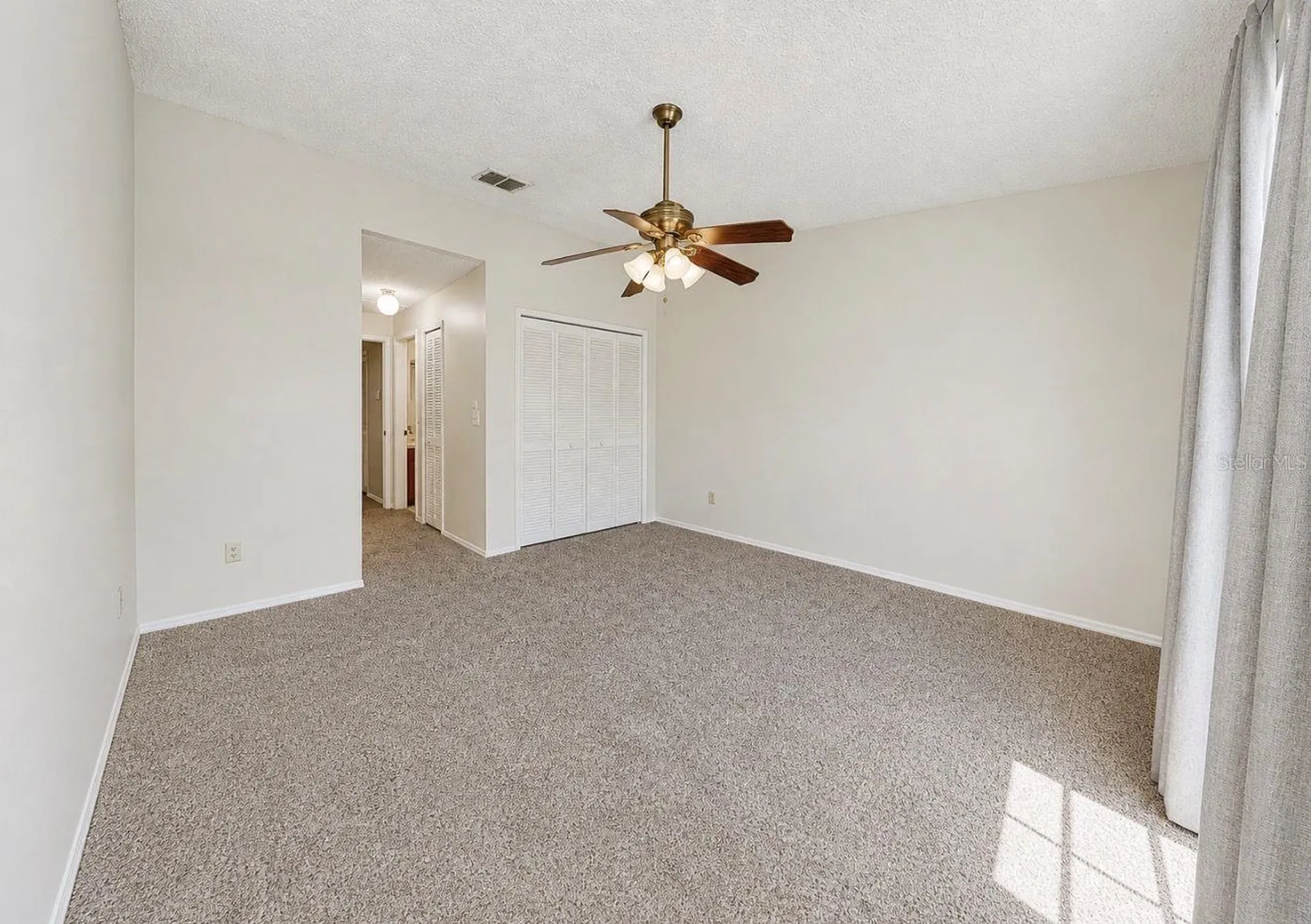 2316 Fletchers Point Circle Tampa FL 33613
