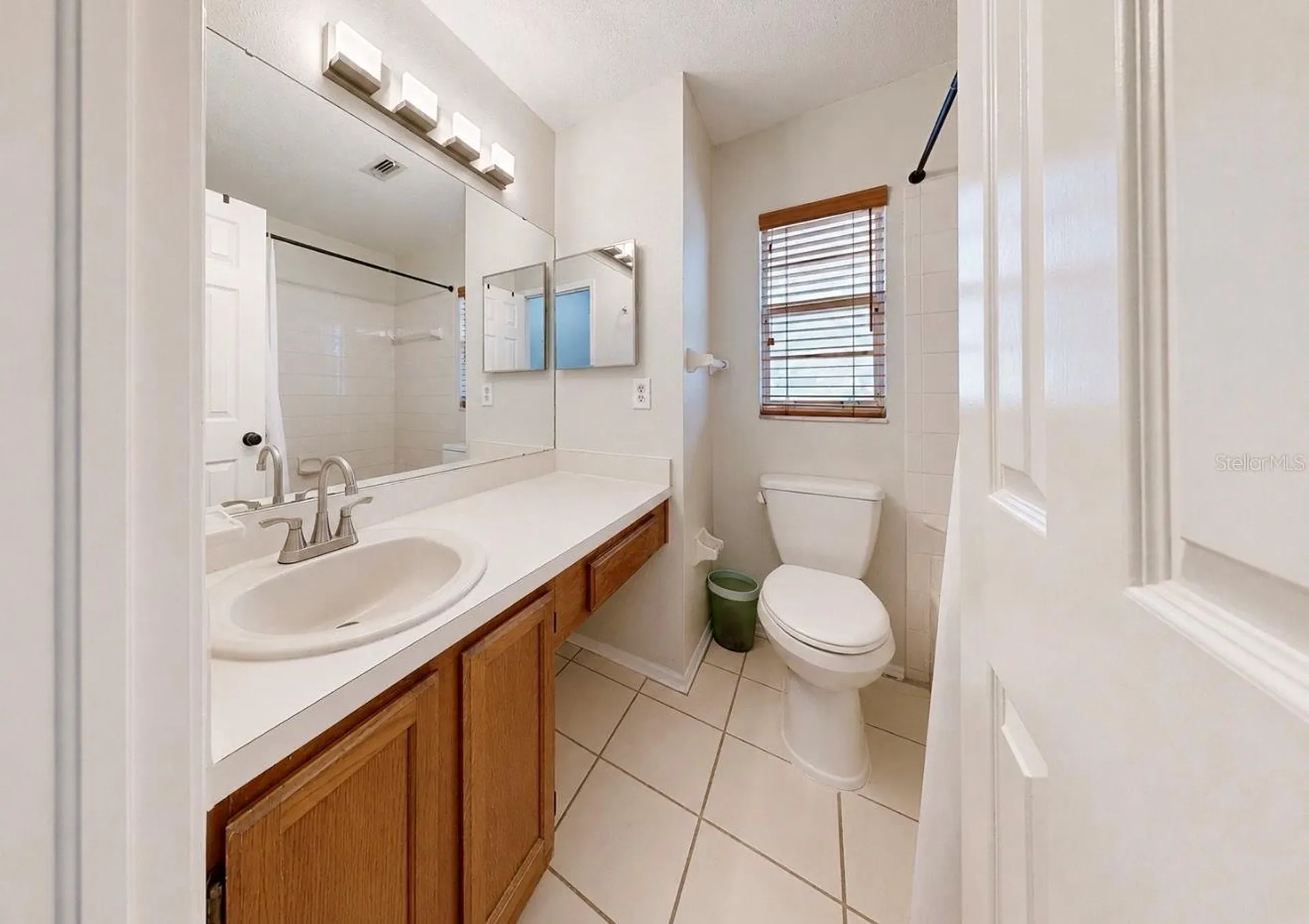 2316 Fletchers Point Circle Tampa FL 33613