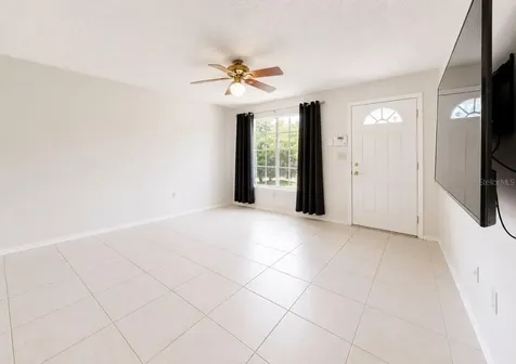 2316 Fletchers Point Circle Tampa FL 33613