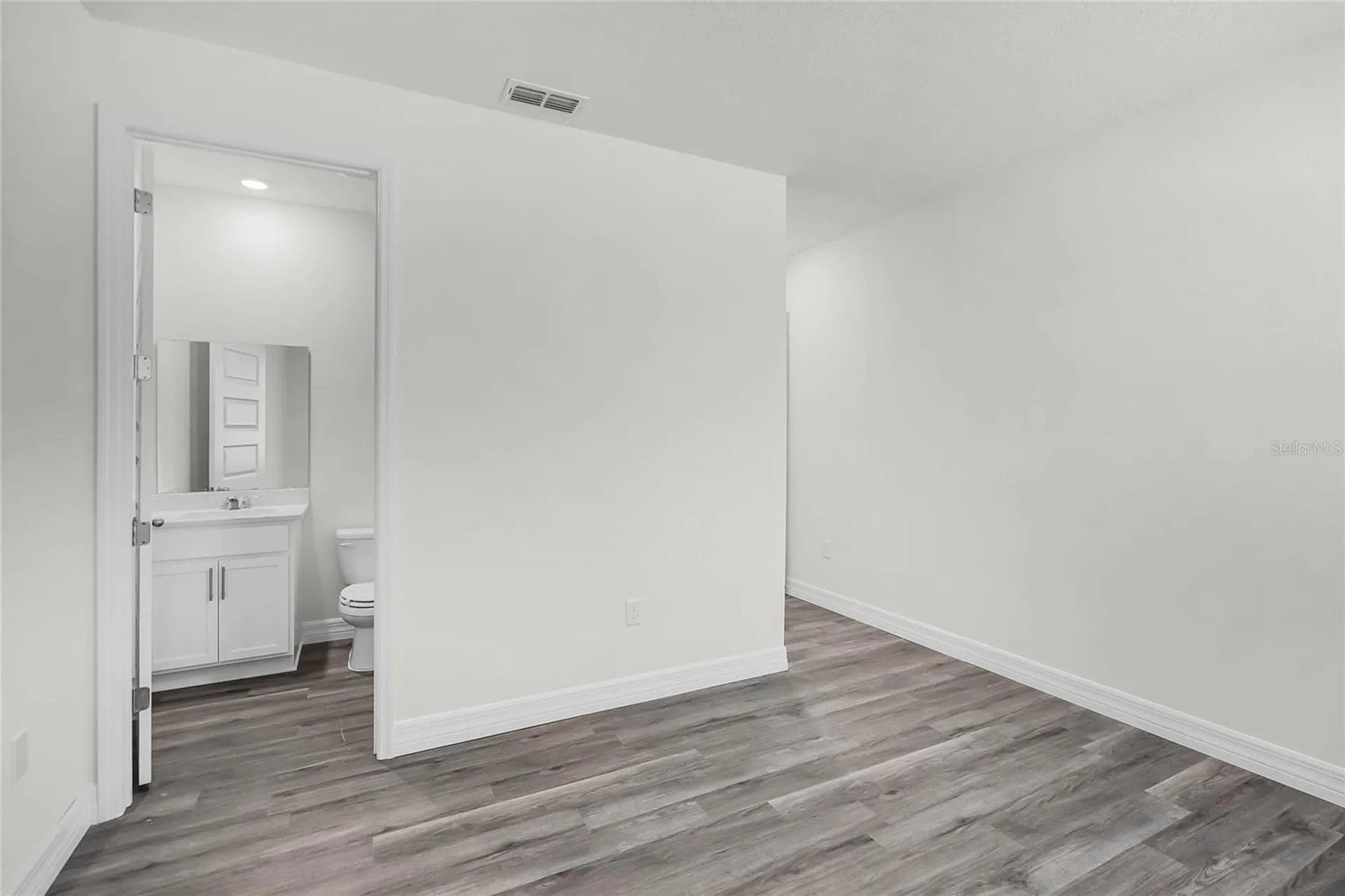 1757 Hummingbird Road Winter Haven FL 33884