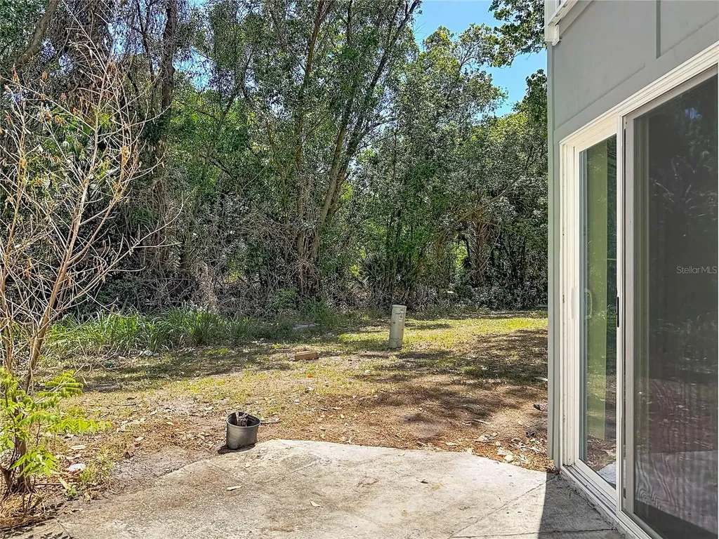 2636 Lemon Tree Lane Orlando FL 32839