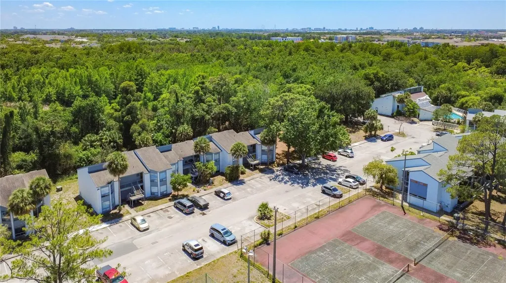 2636 Lemon Tree Lane Orlando FL 32839