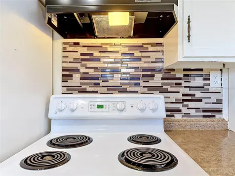 2636 Lemon Tree Lane Orlando FL 32839