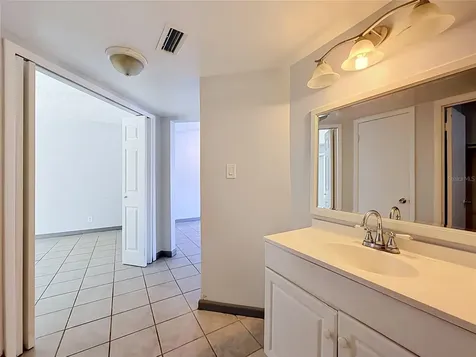 2636 Lemon Tree Lane Orlando FL 32839