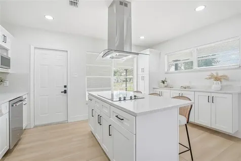 3005 W Saint Conrad Street Tampa FL 33607