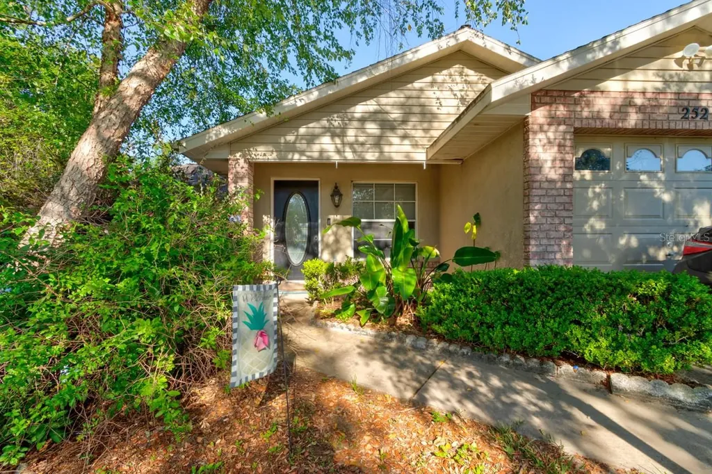 252 E Lancaster Avenue Orange City FL 32763
