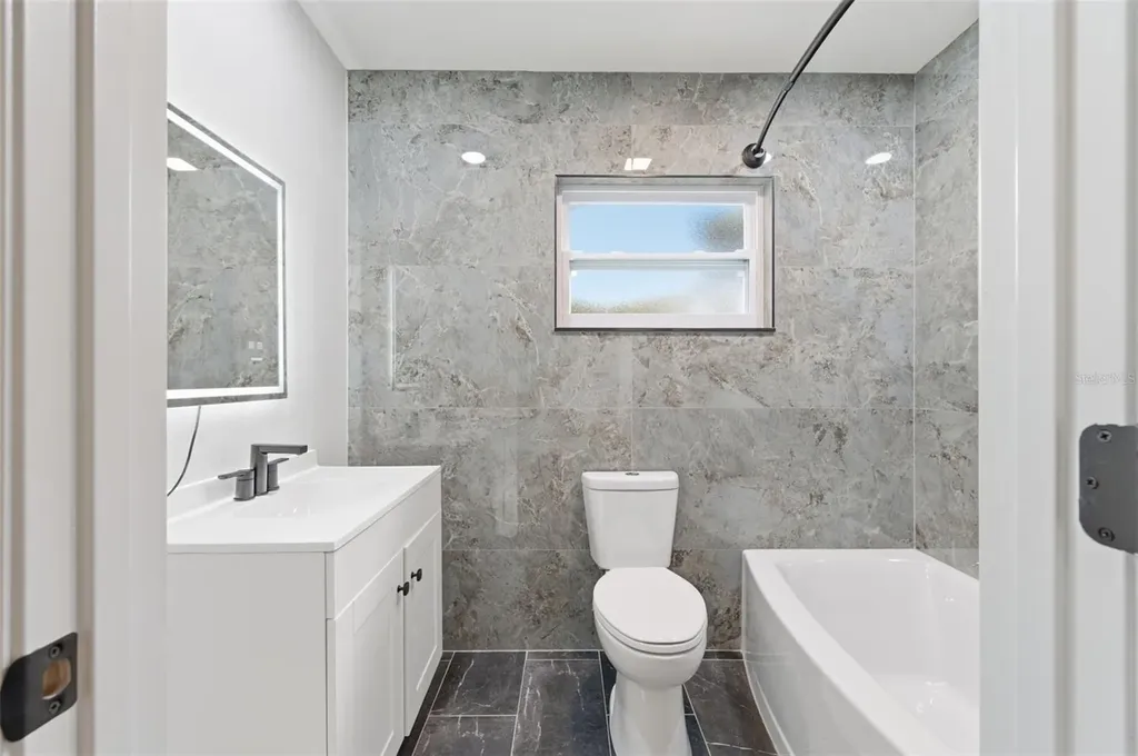 3084 Spirea Street Sarasota FL 34231