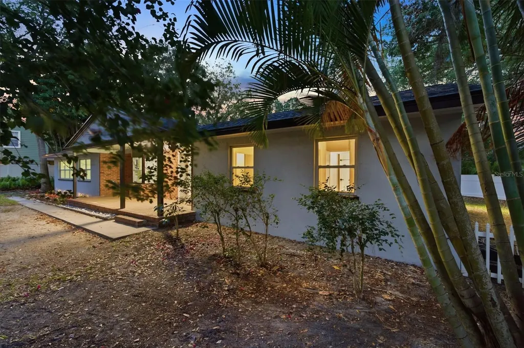3084 Spirea Street Sarasota FL 34231