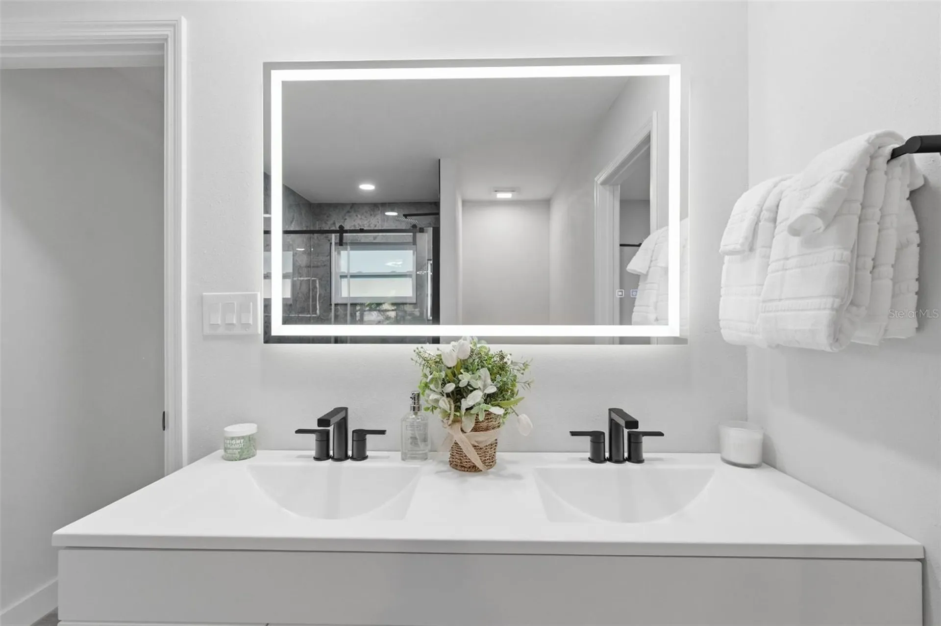 3084 Spirea Street Sarasota FL 34231