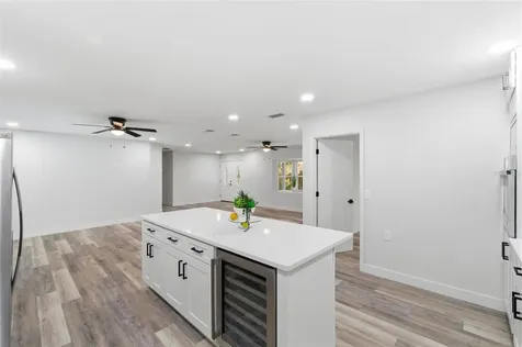 3084 Spirea Street Sarasota FL 34231