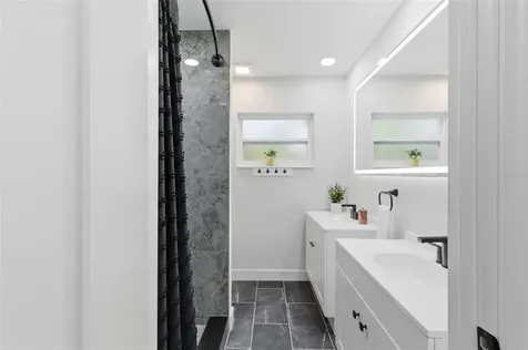 3084 Spirea Street Sarasota FL 34231