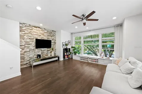 420 S Lincoln Avenue Tampa FL 33609