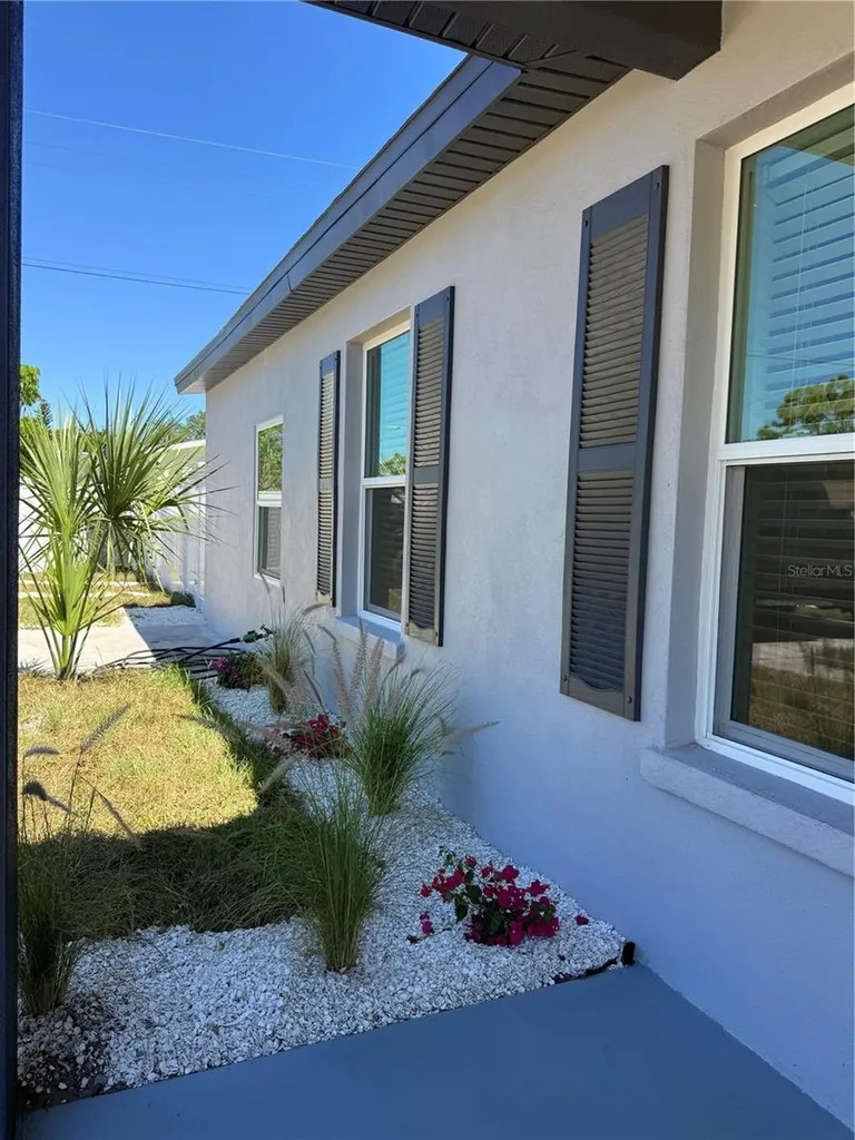 1908 51st Avenue W Bradenton FL 34207