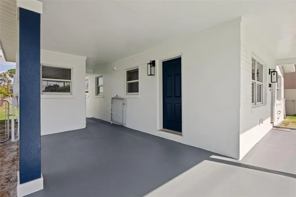 3819 W Gray Street Tampa FL 33609