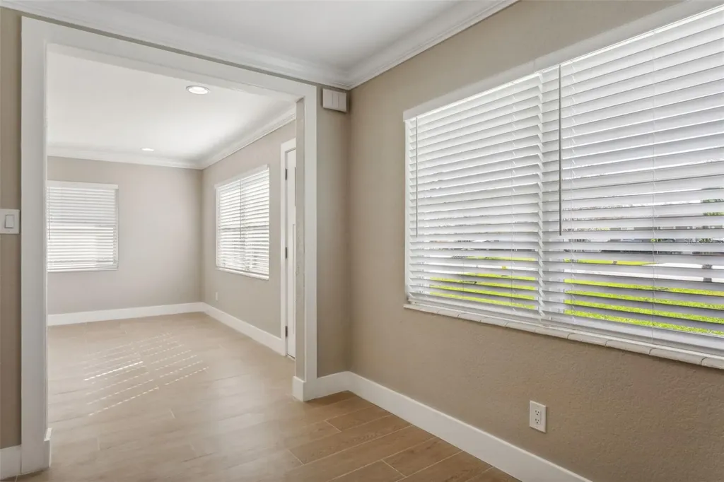 3819 W Gray Street Tampa FL 33609