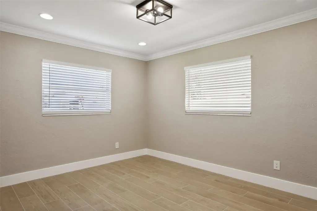 3819 W Gray Street Tampa FL 33609