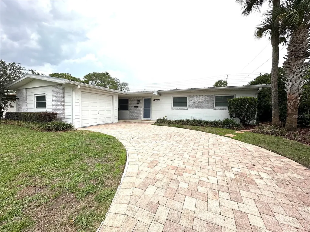 6721 Precourt Drive Orlando FL 32809