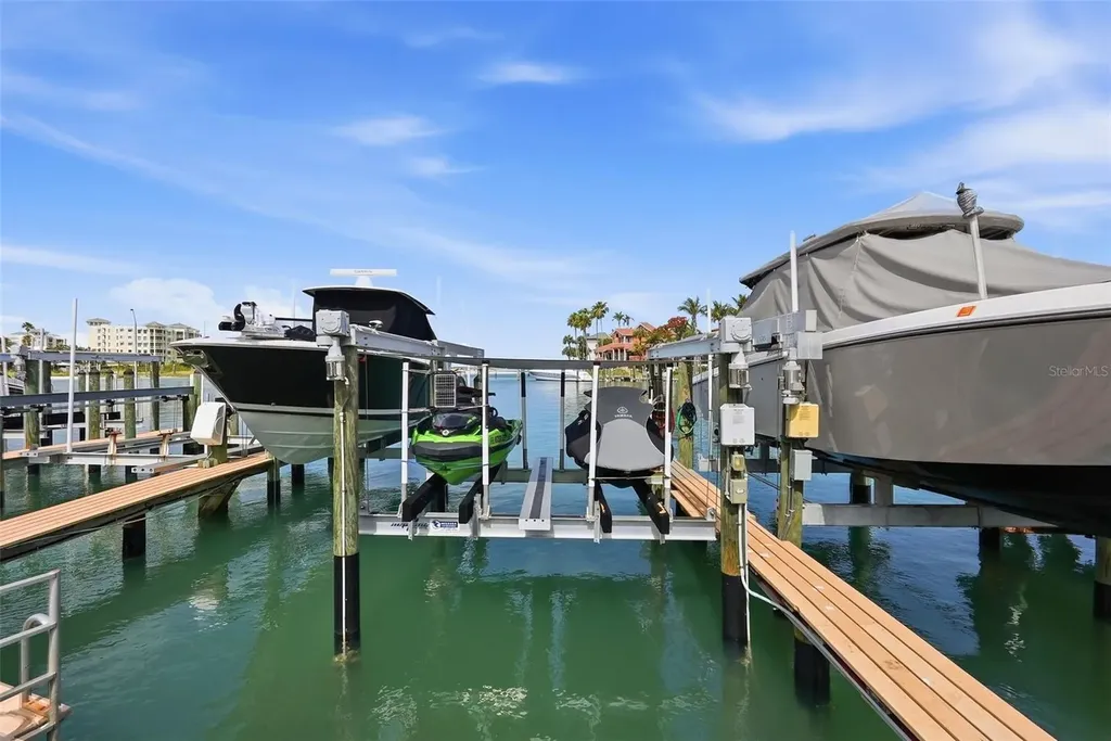 1060 Pinellas Bayway S Tierra Verde FL 33715