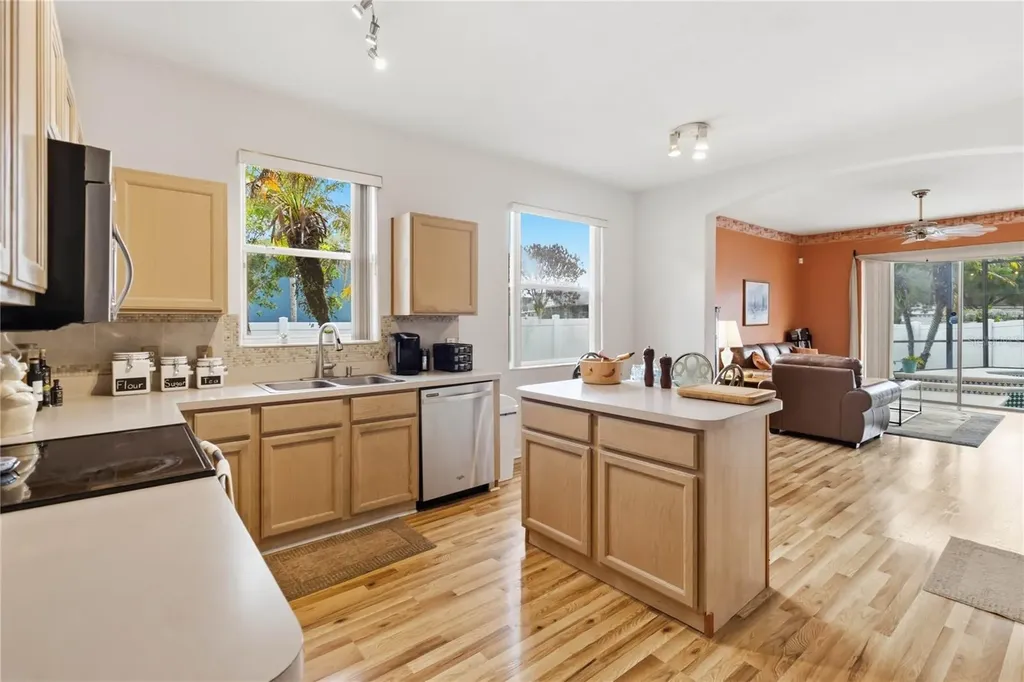 3203 Holland Drive Orlando FL 32825