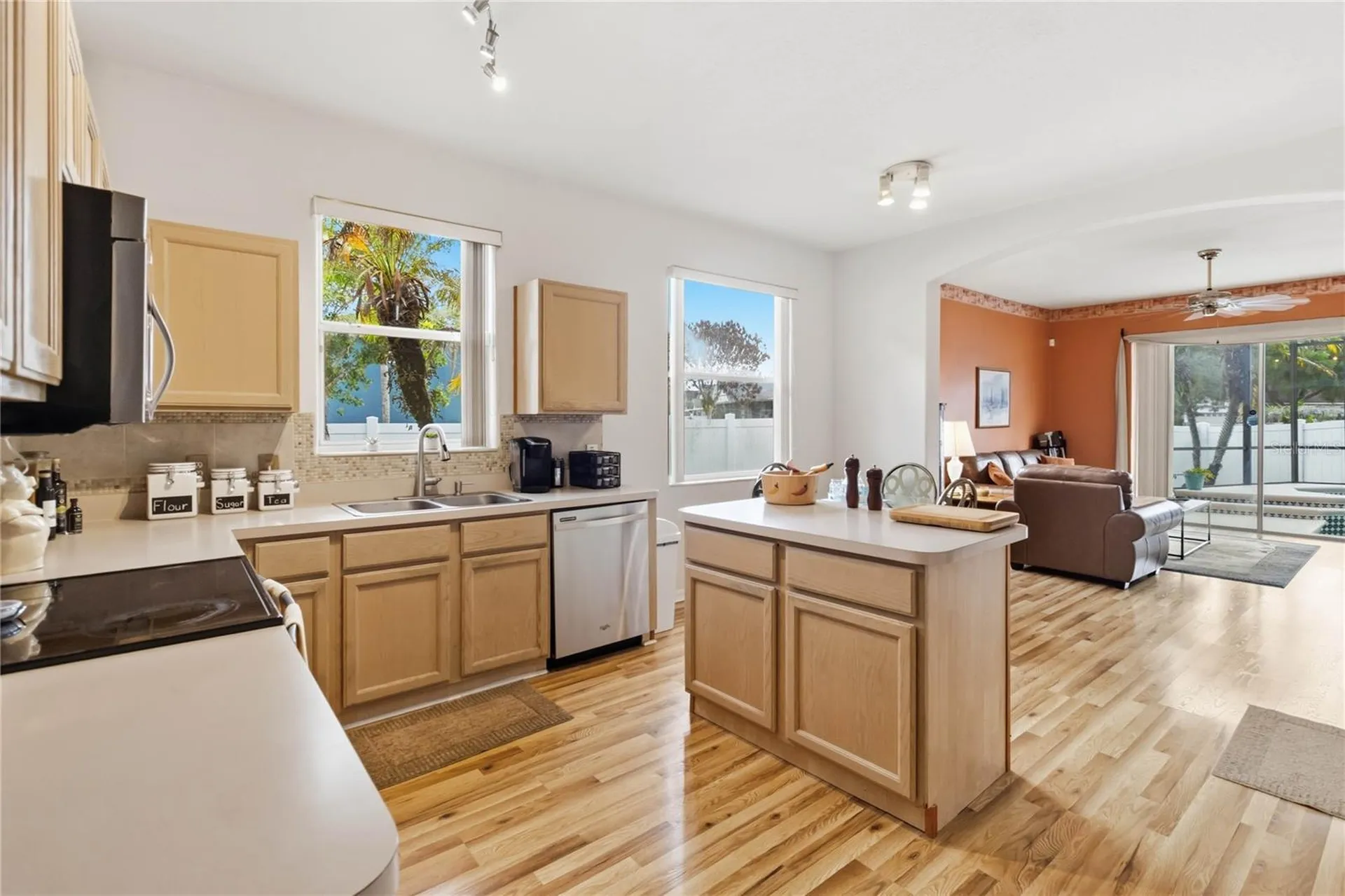 3203 Holland Drive Orlando FL 32825