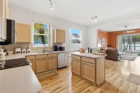 3203 Holland Drive Orlando FL 32825