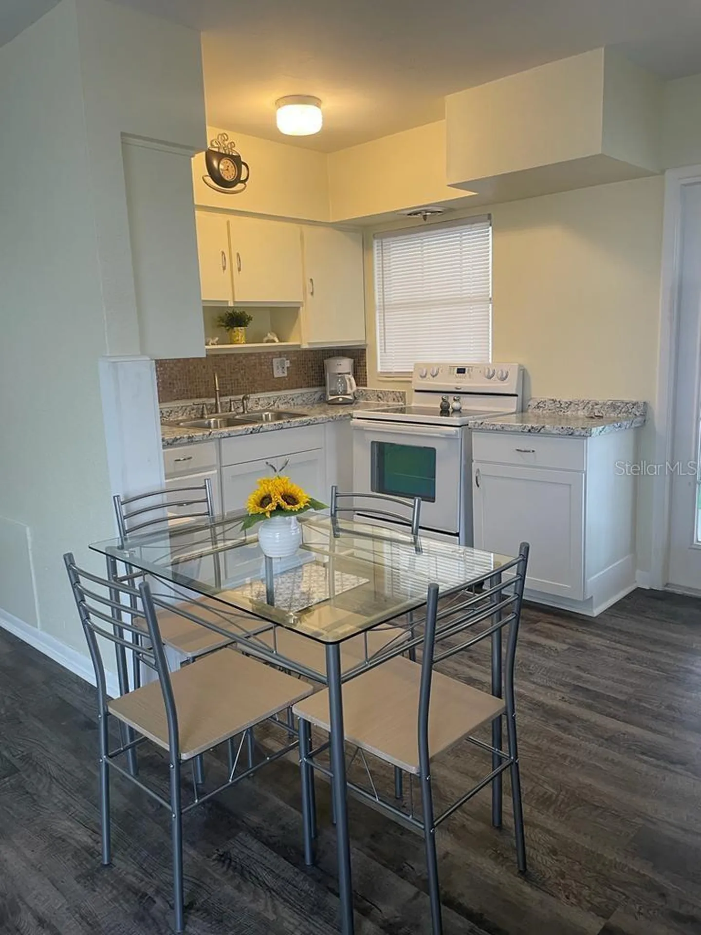 25 6th Avenue SE Largo FL 33771