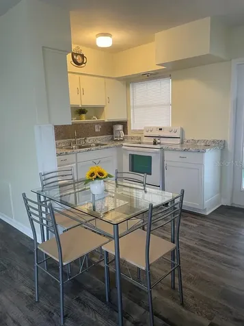 25 6th Avenue SE Largo FL 33771