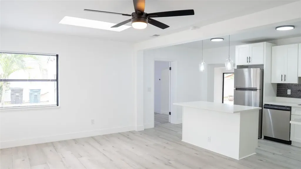 15 N Saturn Avenue Clearwater FL 33755