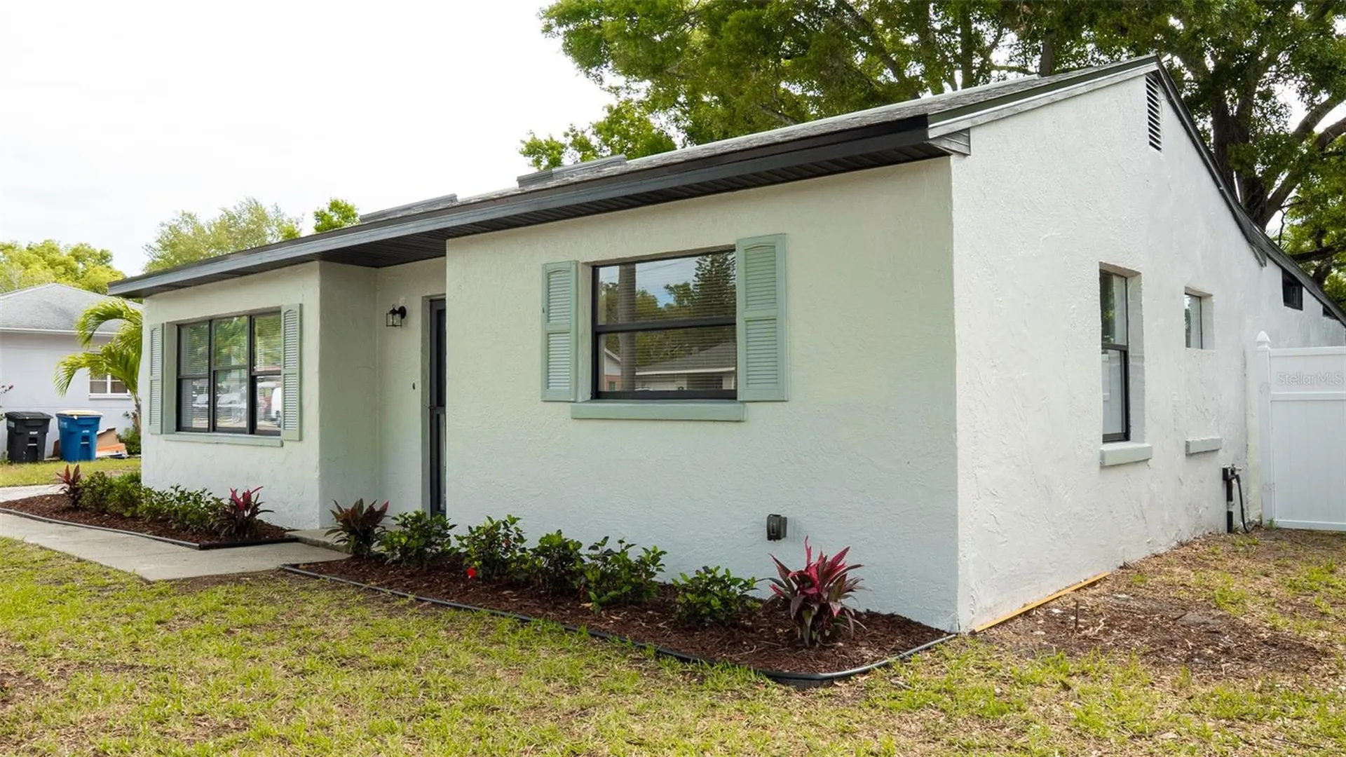 15 N Saturn Avenue Clearwater FL 33755